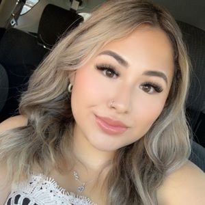 Meet your Posher, Stacy